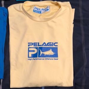 Men’s Long Sleeve Performance Shirt